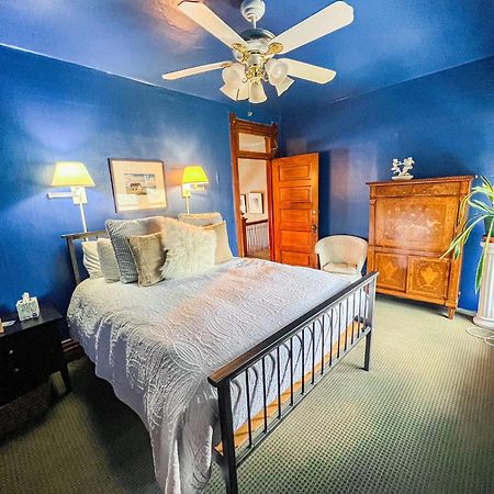 Off Broadway B & B Денвер Екстер'єр фото