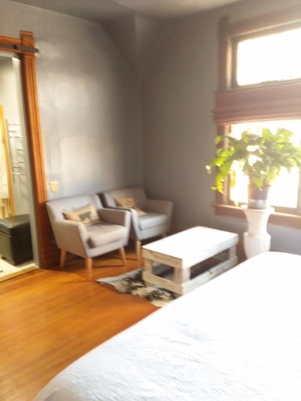 Off Broadway B & B Денвер Екстер'єр фото